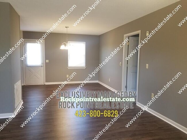 Building Photo - Stunning Home in Hixson A Must See!