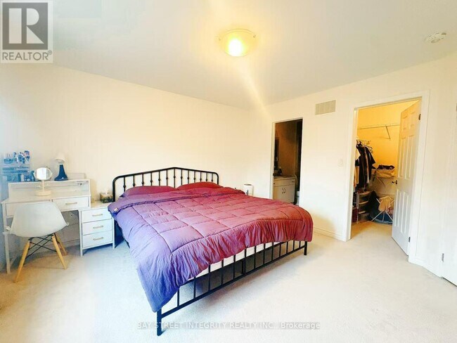 Building Photo - 27 Ness Dr