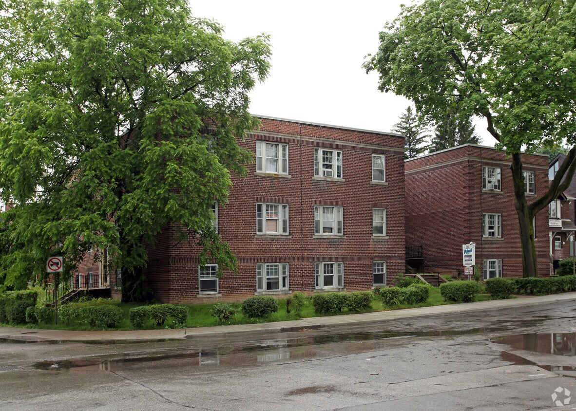 Photo du bâtiment - 841-869 Millwood Rd