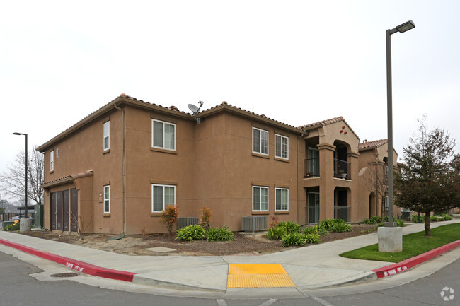 Foto del edificio - Avalon Family Apartments