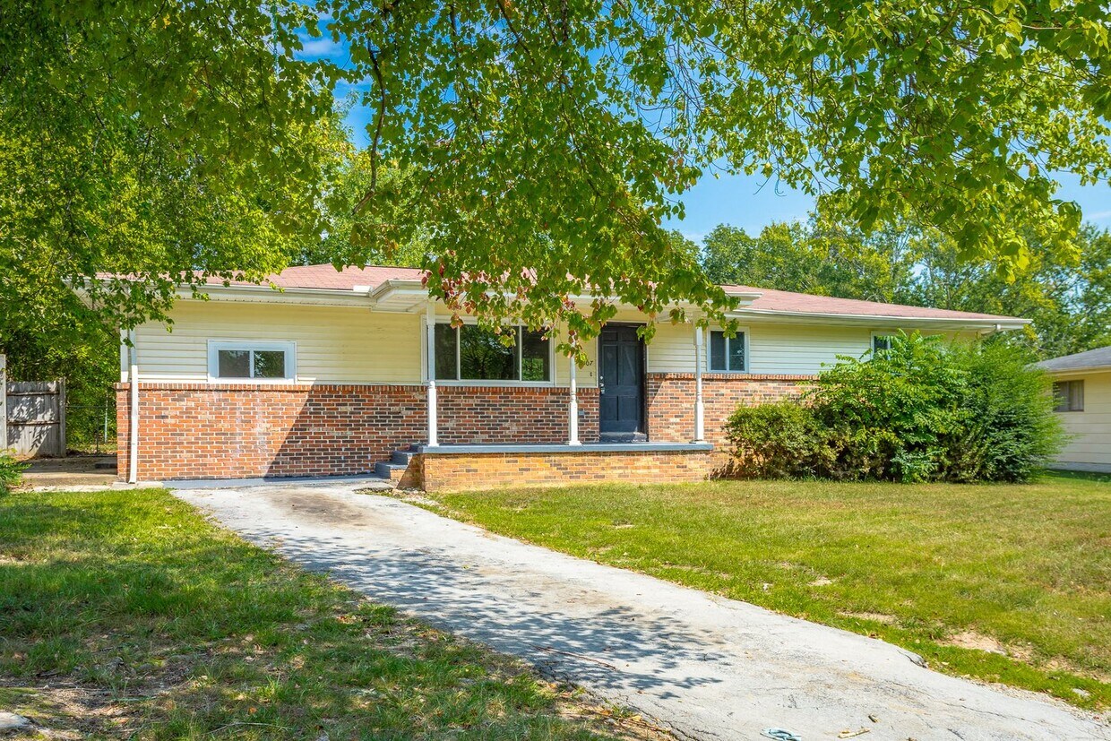 Primary Photo - Adorable 3 bedroom, 1 bath home in Chattan...