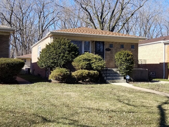 Foto del edificio - 12340 S Indiana Ave