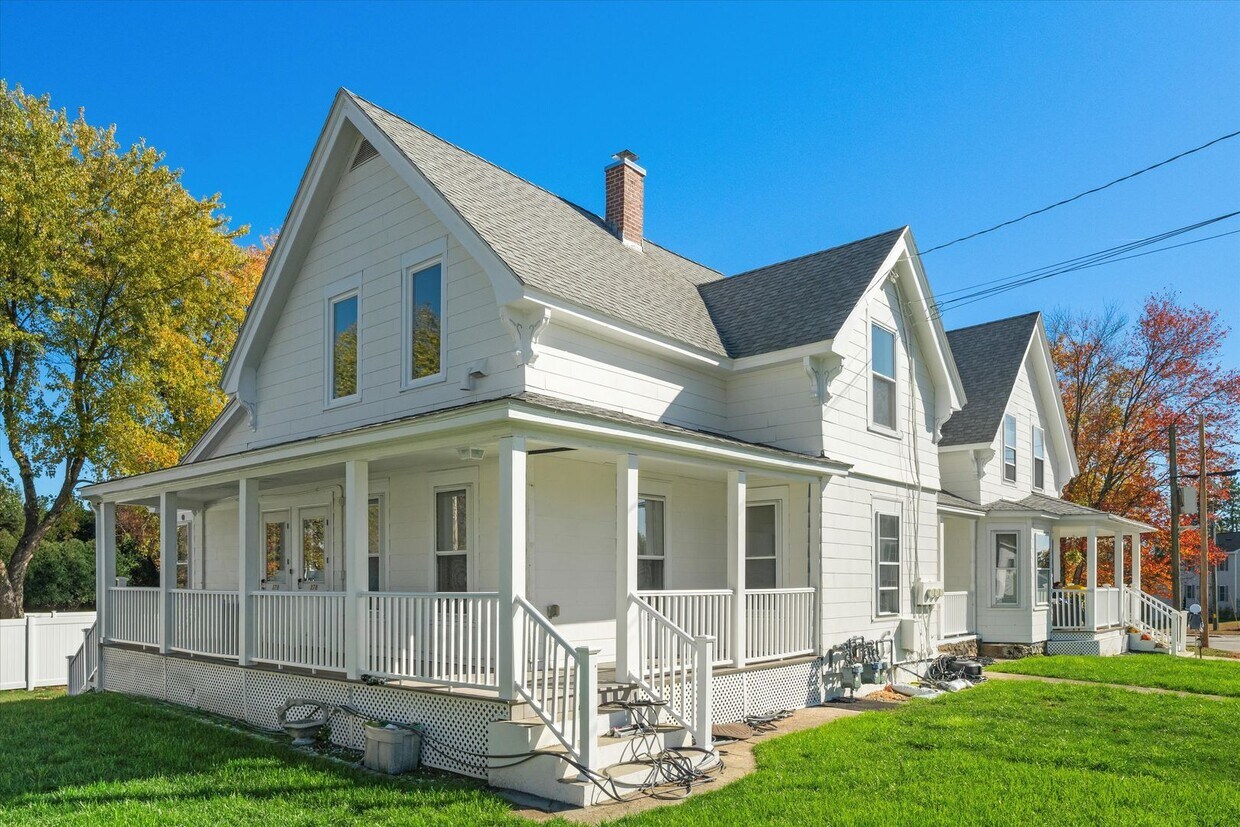 Foto principal - 378 S Mammoth Rd