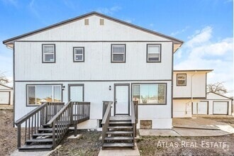 Building Photo - 3210 W Longfellow Pl