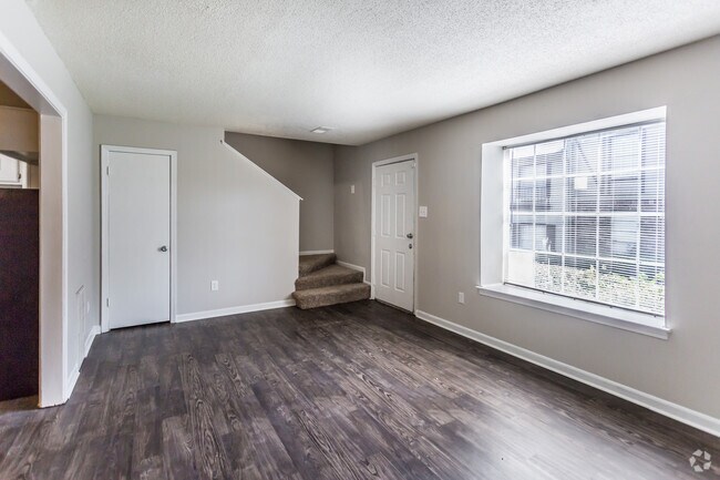2 HAB, 1.5 BA - 1,300 ft² - Sala de estar - Emerald Pointe-New