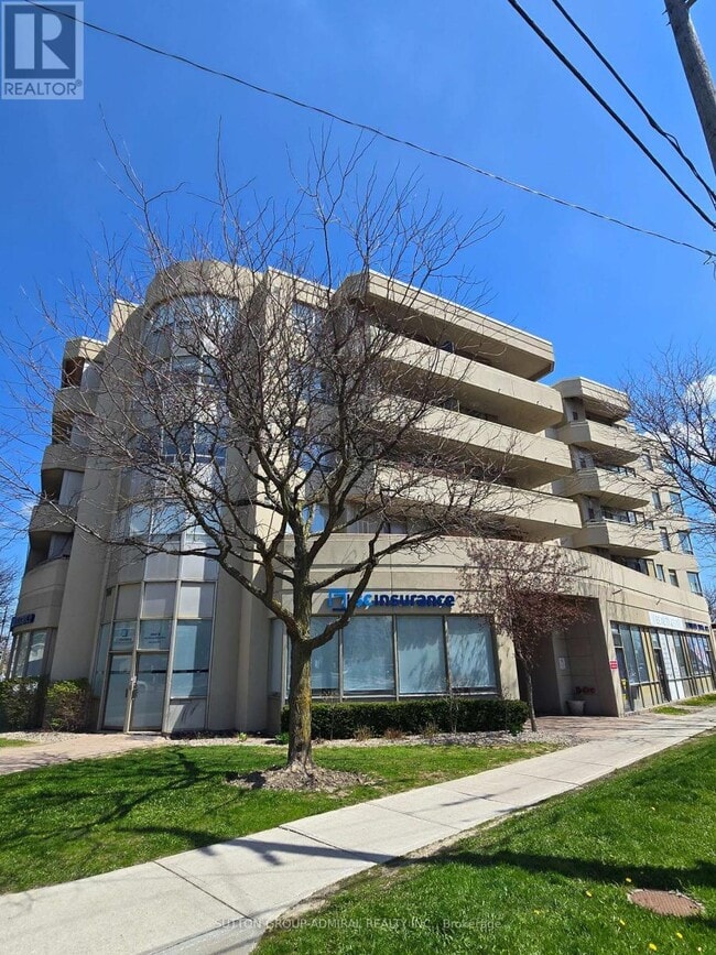 Building Photo - 555 Wilson Heights Blvd