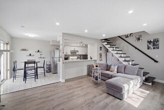 Building Photo - 1495 Cornell Ct