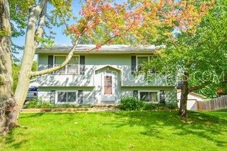 Building Photo - 9509 Monroe Ct