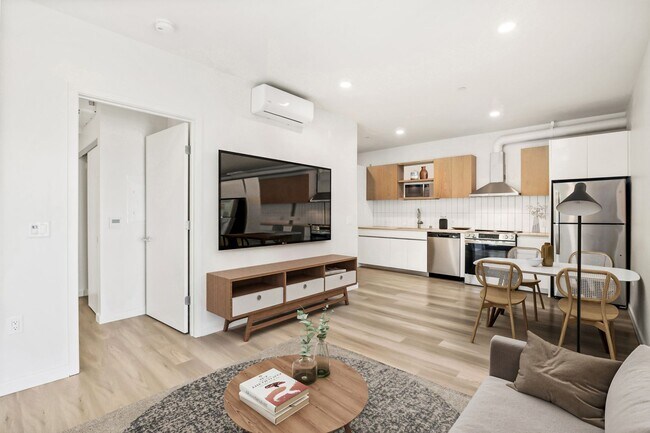 Interior Photo - 8th and U