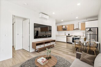 Interior Photo - 8th and U