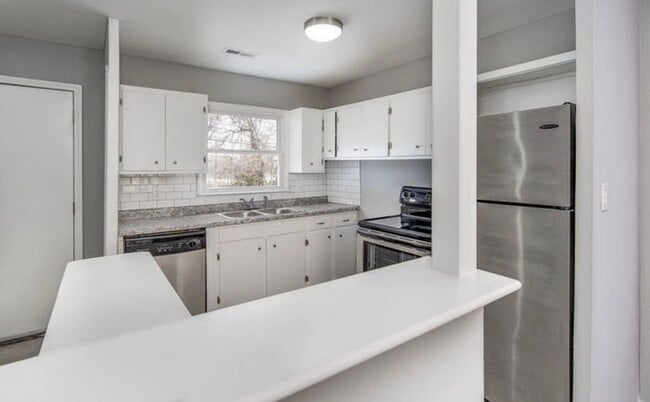 Foto del edificio - Available NOW! 3 Bed 1 Bath Home! $1350.00