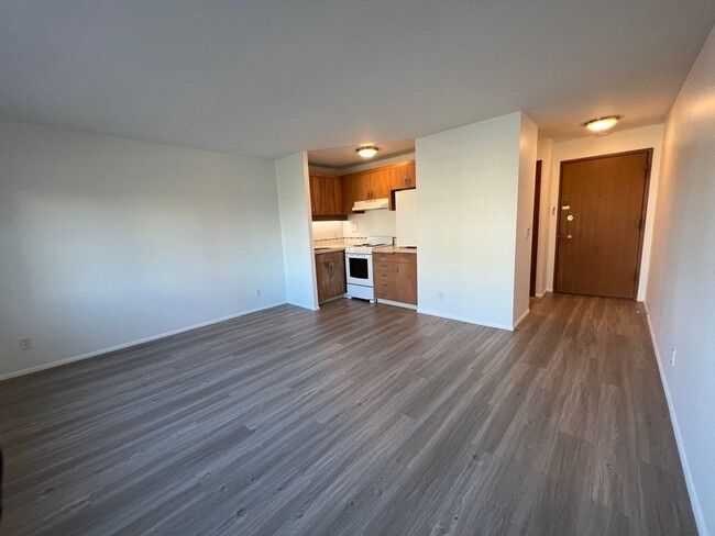 Interior Photo - Sheffield Apts.