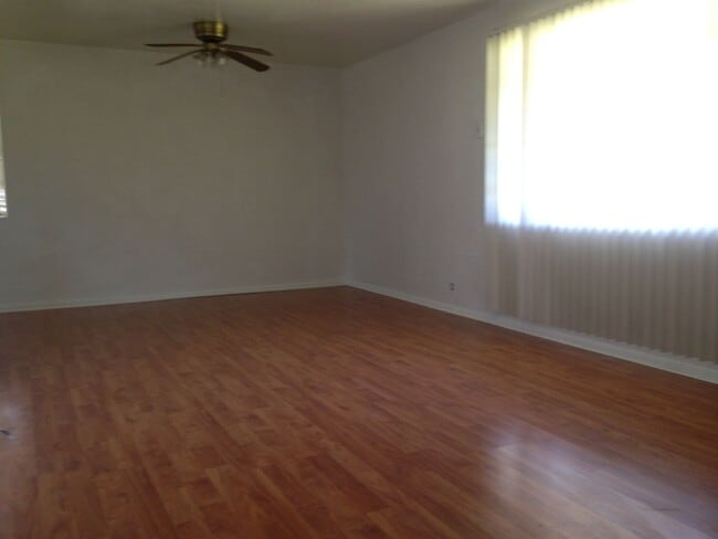 Foto del edificio - Spacious 3BR Tempe Home with Lush Yard & Irrigation – Available July 1!