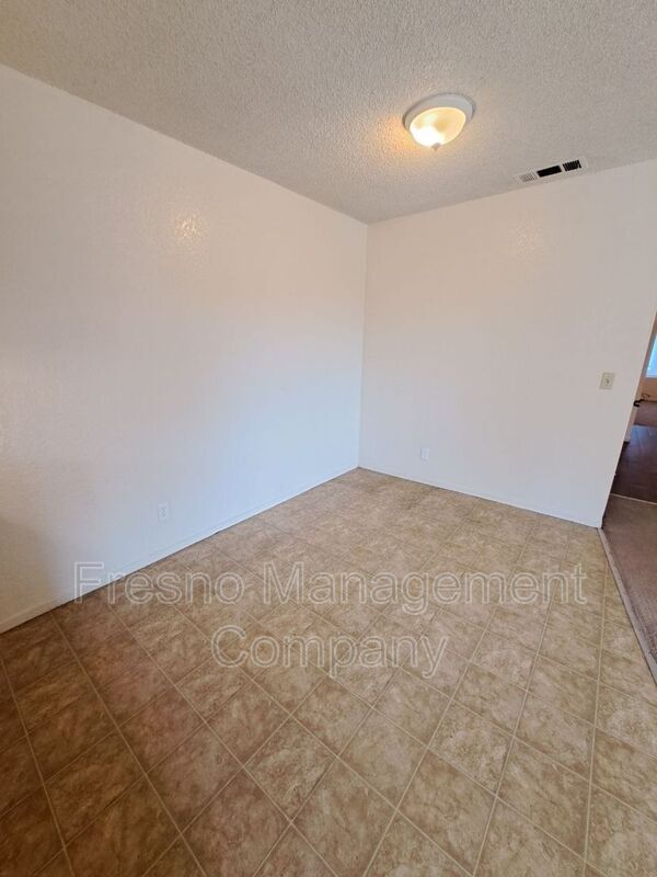 Building Photo - 3759 N Abby St