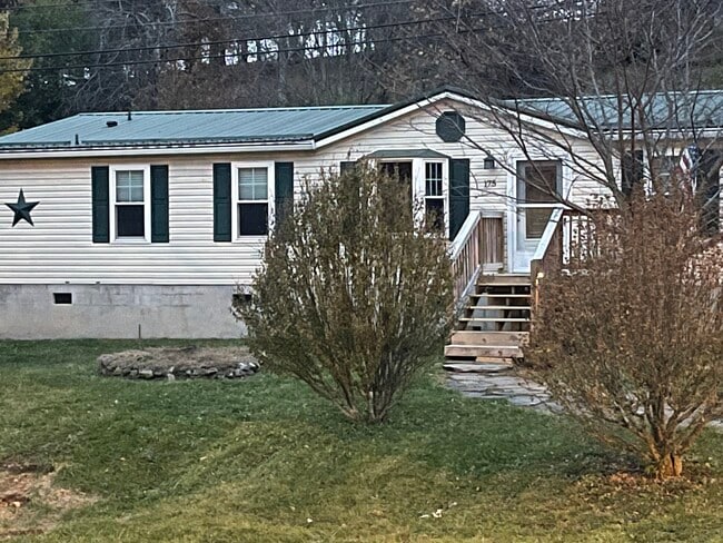 Building Photo - 175 Garnett Dr