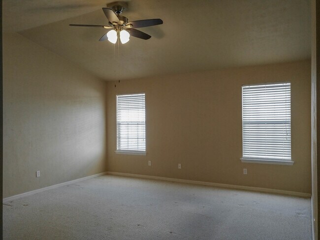 Foto del edificio - 3 Bed 2 Bath in Walnut Creek, Great NW Gainesville Location