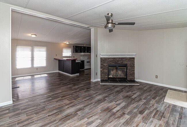 Foto del edificio - 3 BR | 2 BA w/ Extra Room in Pikeville! Tr...