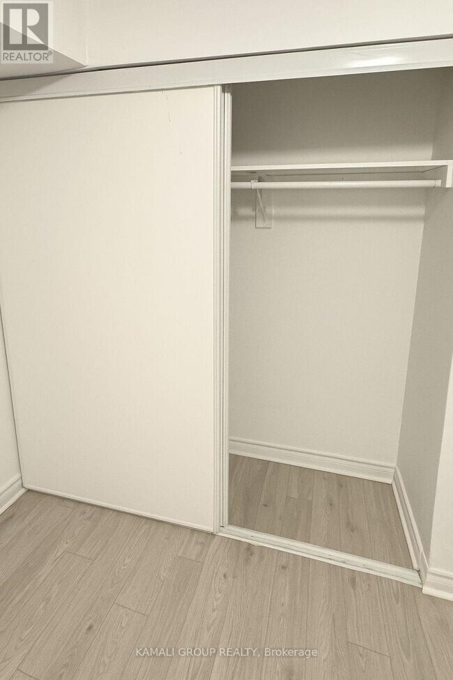 Photo du bâtiment - 629 Gibb St