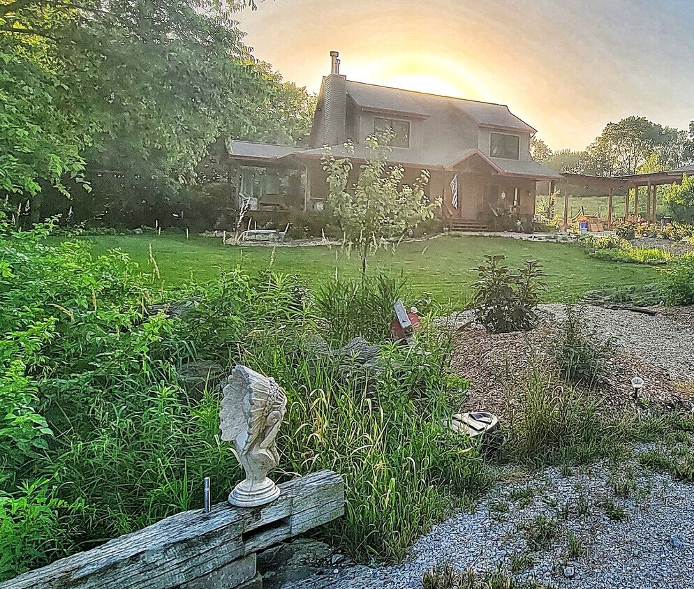 Primary Photo - 415 Grimm Road