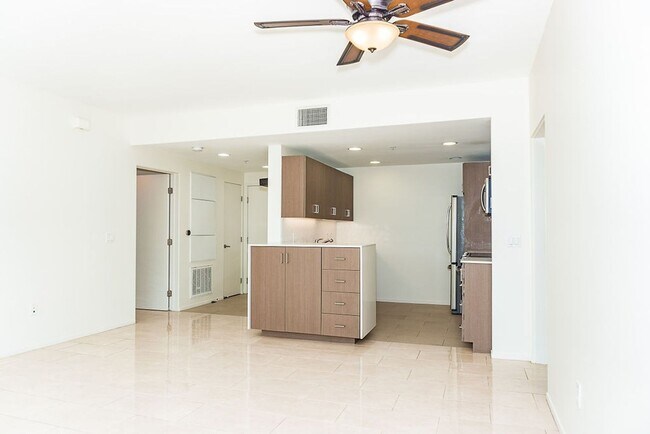 Foto del edificio - Beautiful 2/2 condo across from Balboa Park!