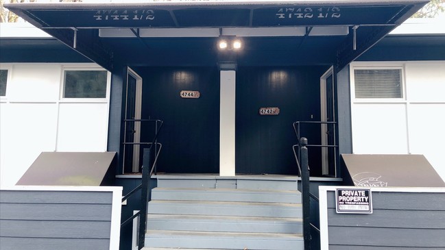 Foto del edificio - 4742 22nd Ave NE