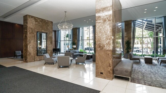 Foto del edificio - 655 W Irving Park Rd