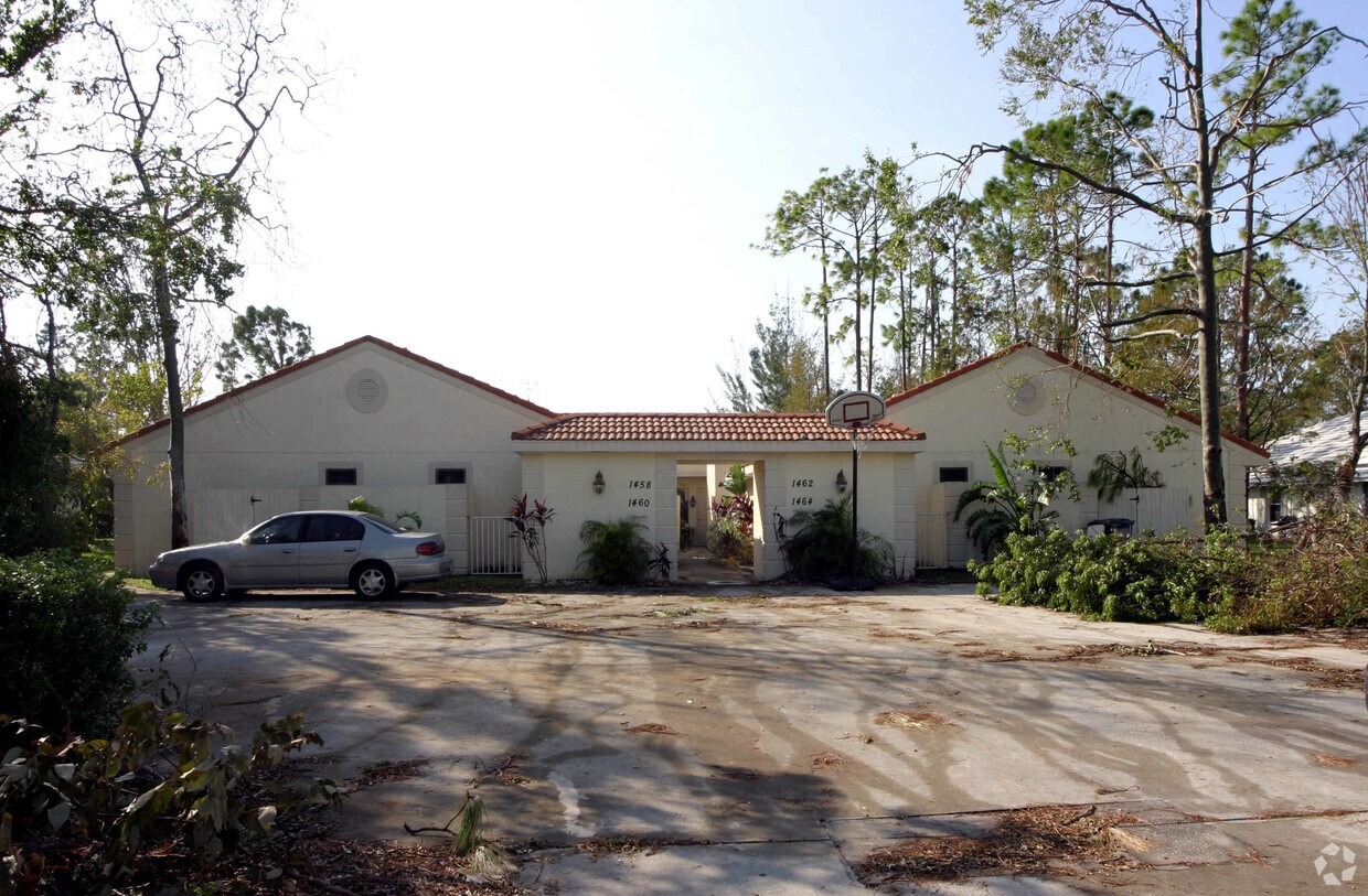 1458 Hawthorne Pl, Wellington, FL 33414 Apartments in Wellington, FL