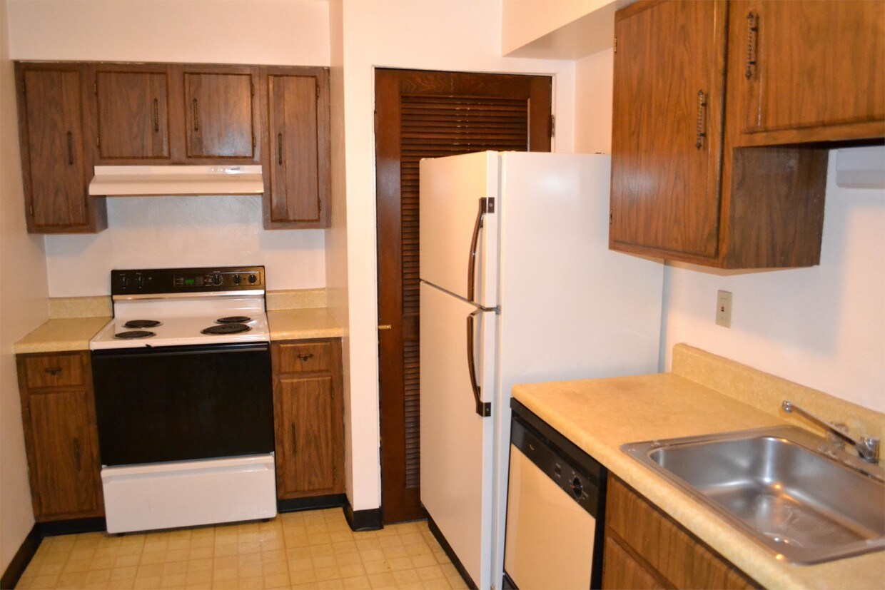 700 Carl Ave Unit 206, New Kensington, PA 15068 Room for Rent in New Kensington, PA