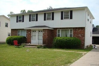 Building Photo - 71-Right Glenhaven Dr