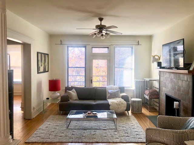 Primary Photo - 2817 N Mildred Ave