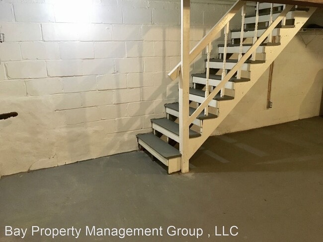 Building Photo - 2 br, 1 bath House - 1239 Broening Hwy