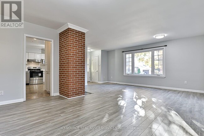 Building Photo - 243 Montiel Rd