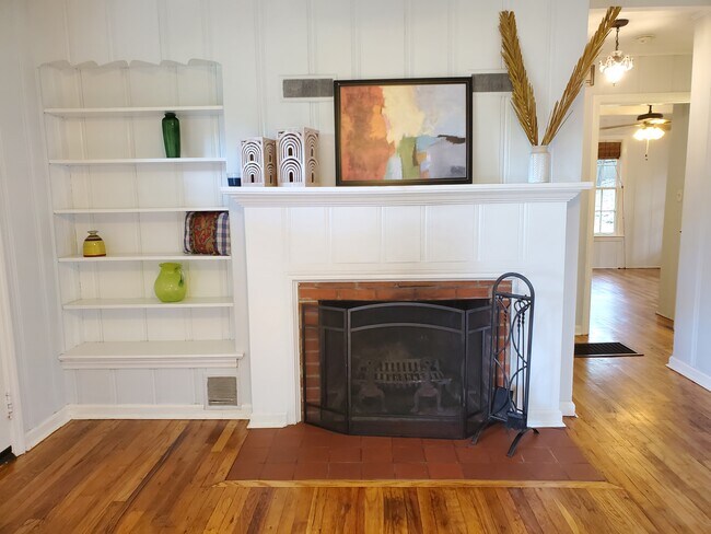 Foto del edificio - 829 Texas Ave