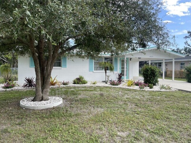 Foto del edificio - 2027 Georgia Ave