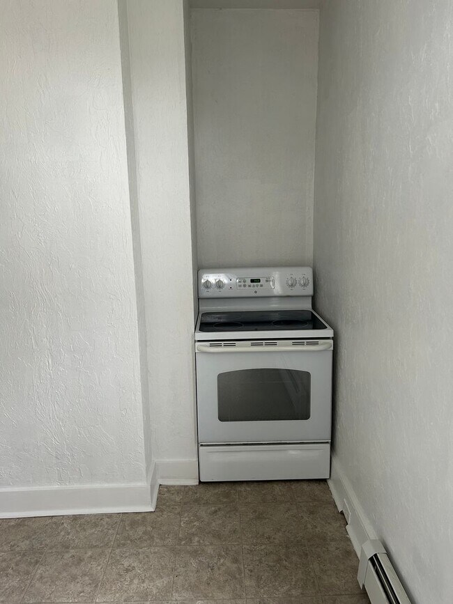 Foto del edificio - 24 N East St