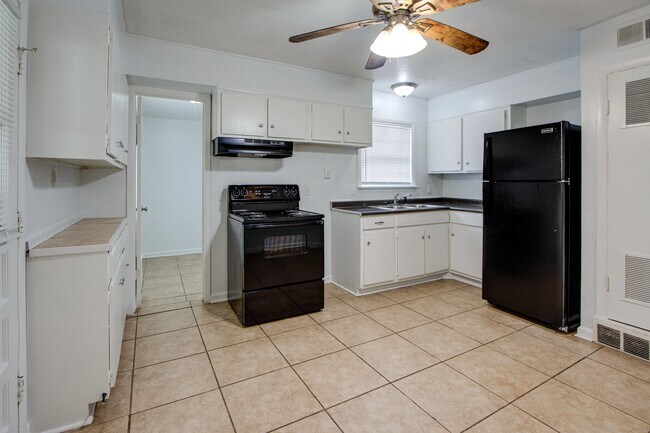 Foto del edificio - 3030 Camden St