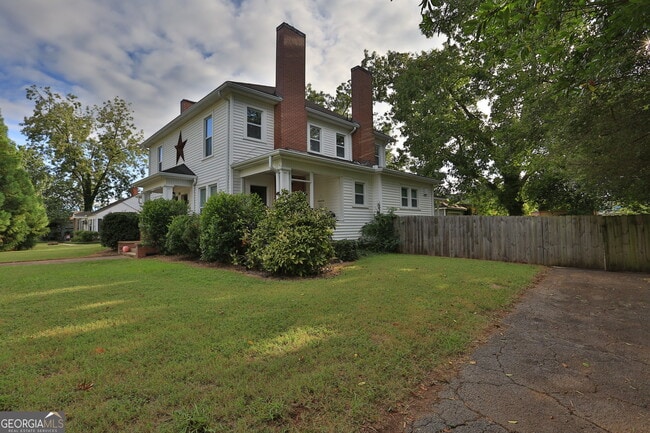 Foto del edificio - 219 N Midland Ave