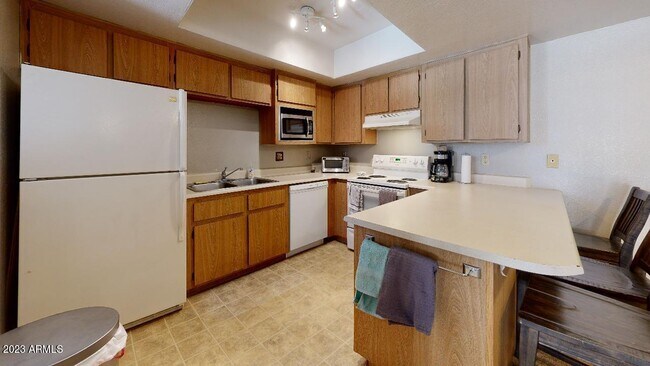 Foto del edificio - 8155 E Roosevelt St