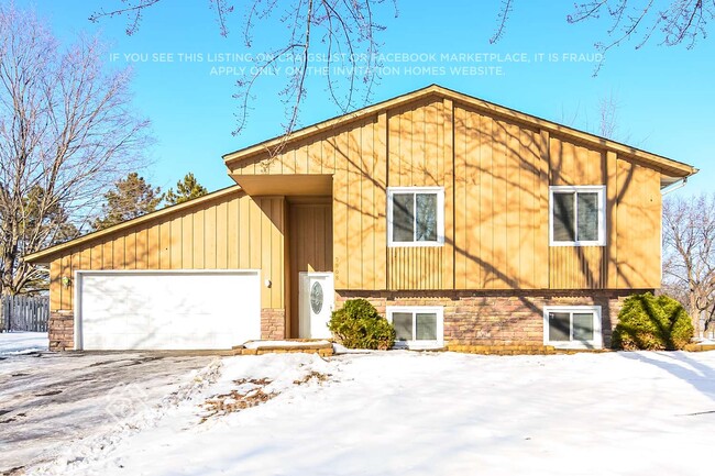 Building Photo - 9908 108th Pl N