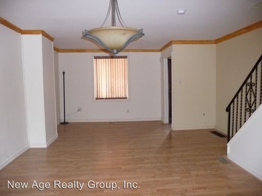 Building Photo - 407 N 55th St