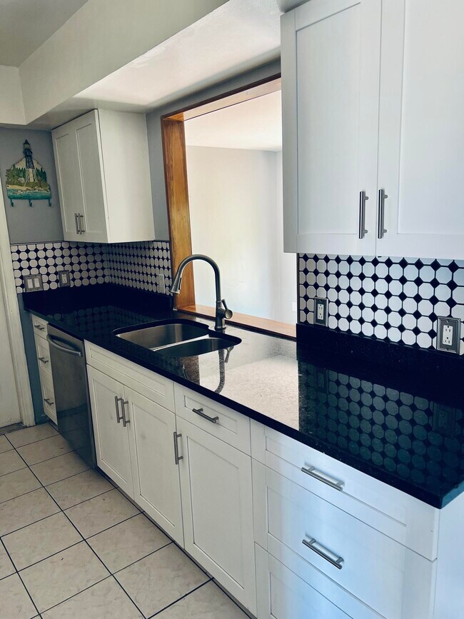 Foto del edificio - 274 NE Brunson Ct
