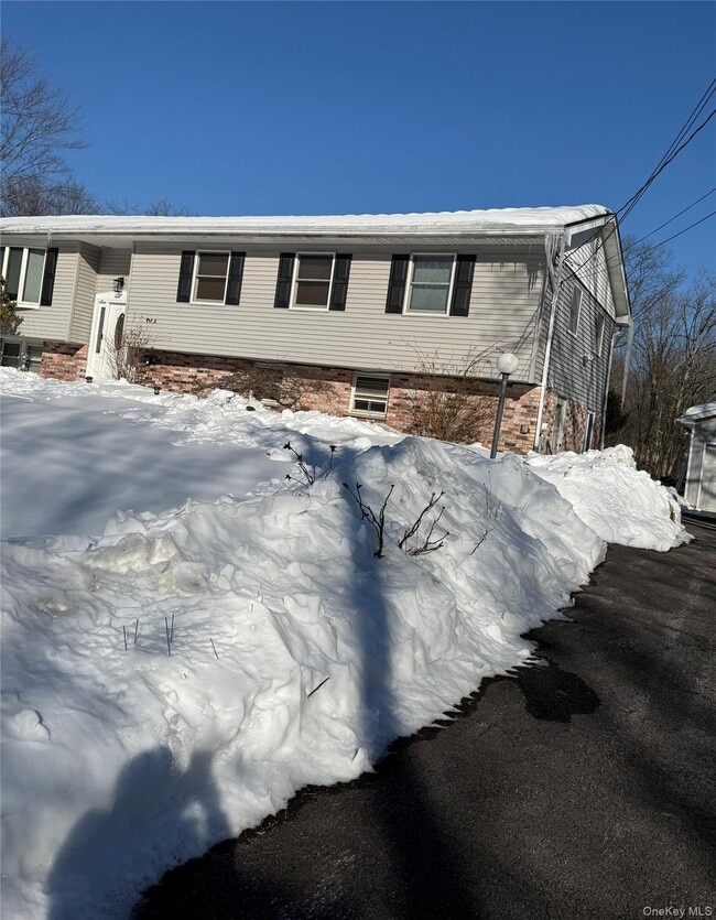 Building Photo - 14 Alary Rd