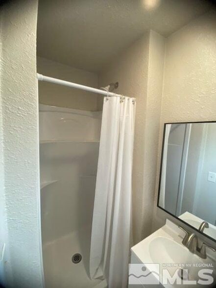 Building Photo - 30 S Center St