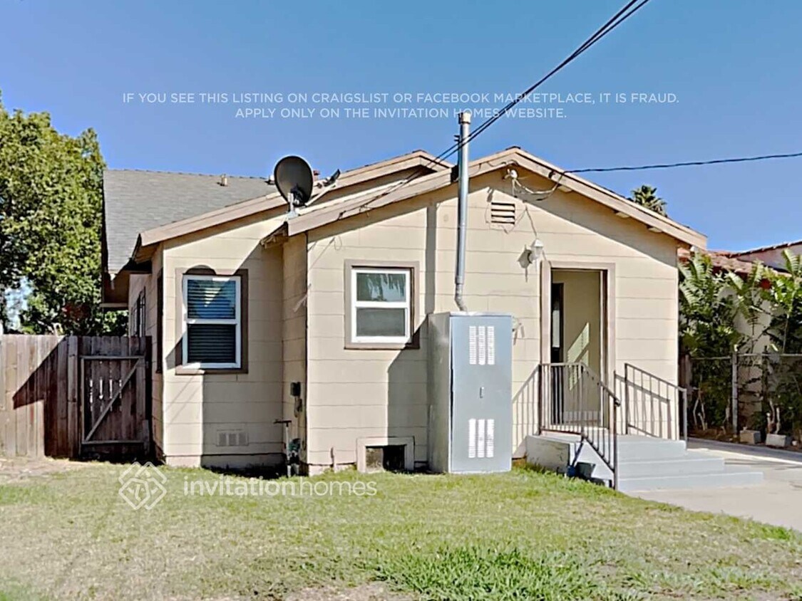 Building Photo - 3703 S Gramercy Pl