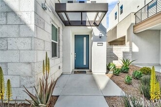 Building Photo - 27216 W Coyote Bush Ct
