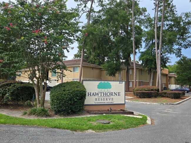 Foto del edificio - 2 bedroom, 2 bath/1st Floor Unit in Hawthorne Reserve