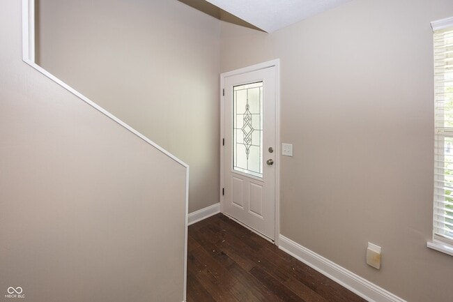 Building Photo - 2410 Silver Ct