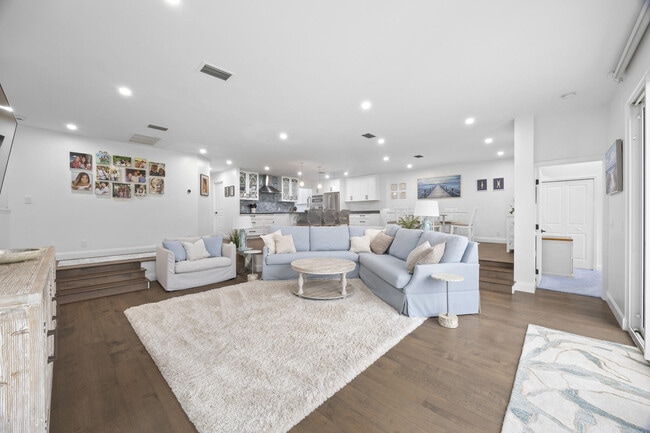 Foto del edificio - 17235 Bay St