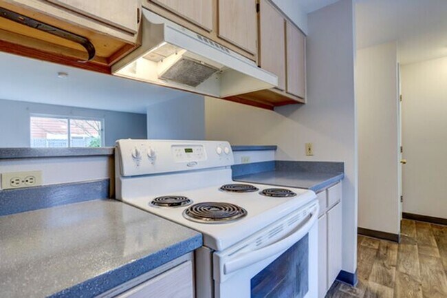 Foto del edificio - INCREDIBLE 2-bed/1.5bath Town House- AND I...