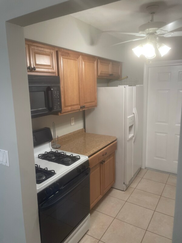 Foto principal - 240 SW 7th St